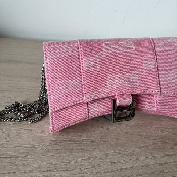 NWT Balenciaga Hourglass Wallet On Chain Pink Denim BB Monogram Laser Wash - Picture 3 of 8